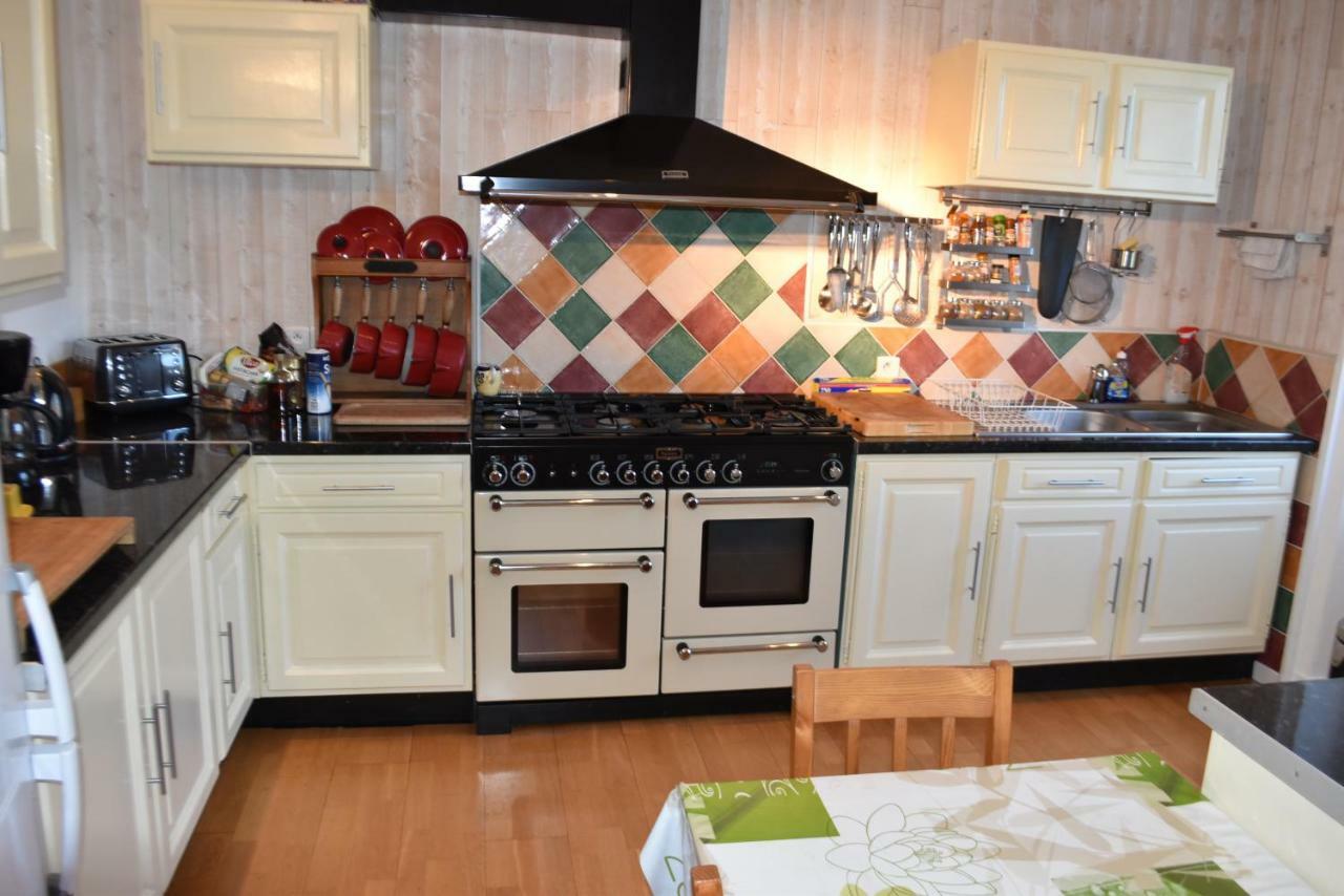 Maison Spacieuse Entre La Ville Et La Cote Saint-Martin-des-Champs  Екстер'єр фото